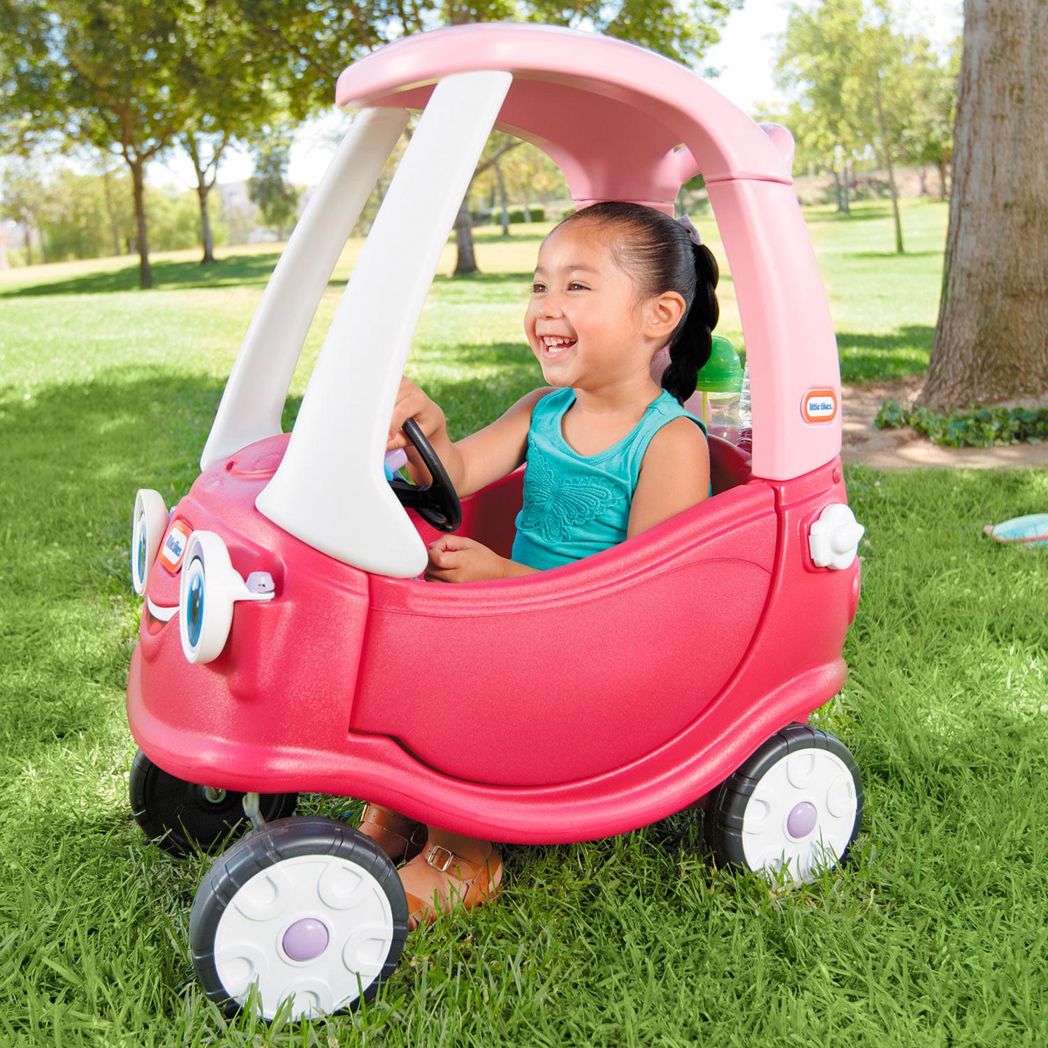 Princess Cozy Coupe® - Princess-Themed Coupe with Removable Floorboard with Parent-Guided and Foot-Powered Play