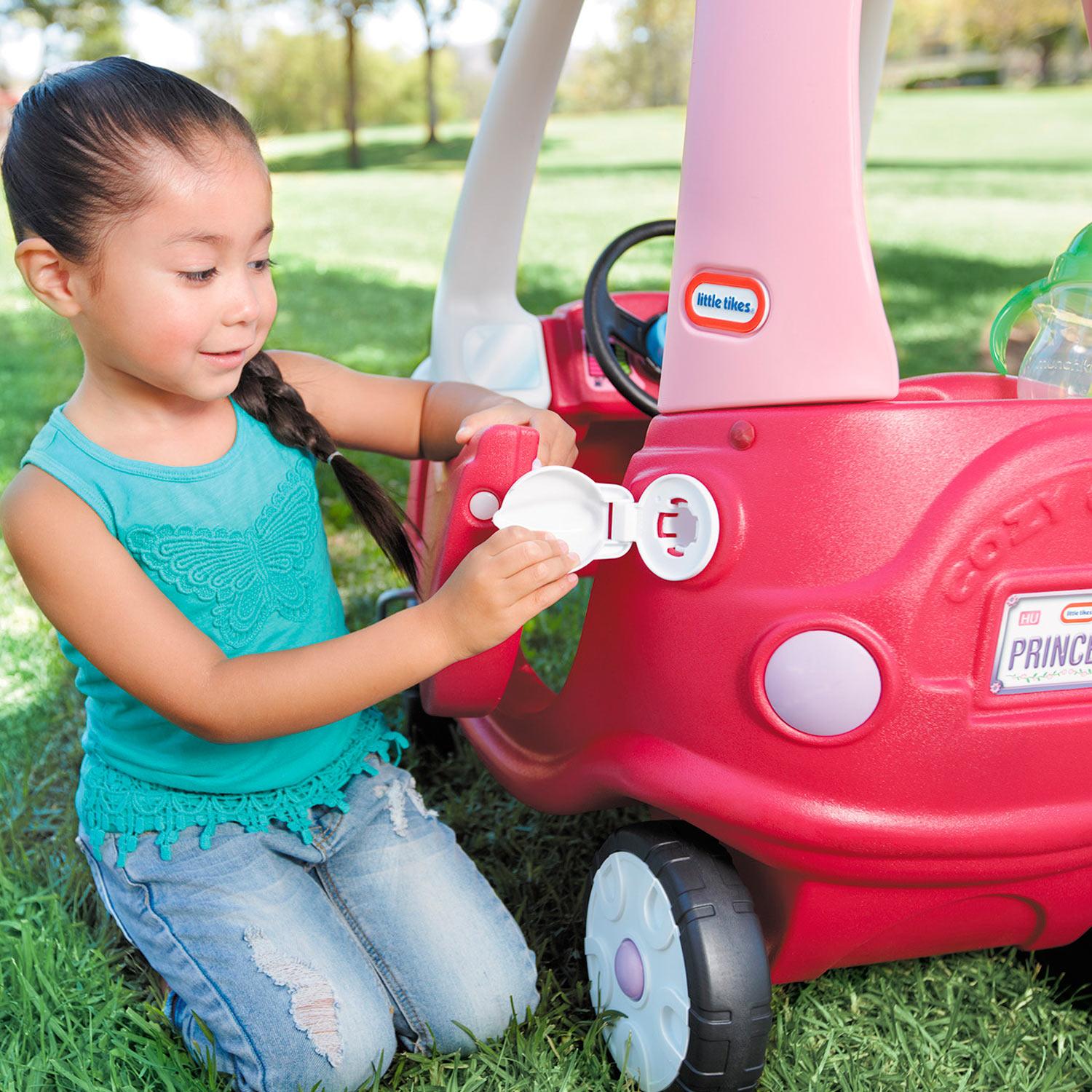 Princess Cozy Coupe® - Princess-Themed Coupe with Removable Floorboard with Parent-Guided and Foot-Powered Play