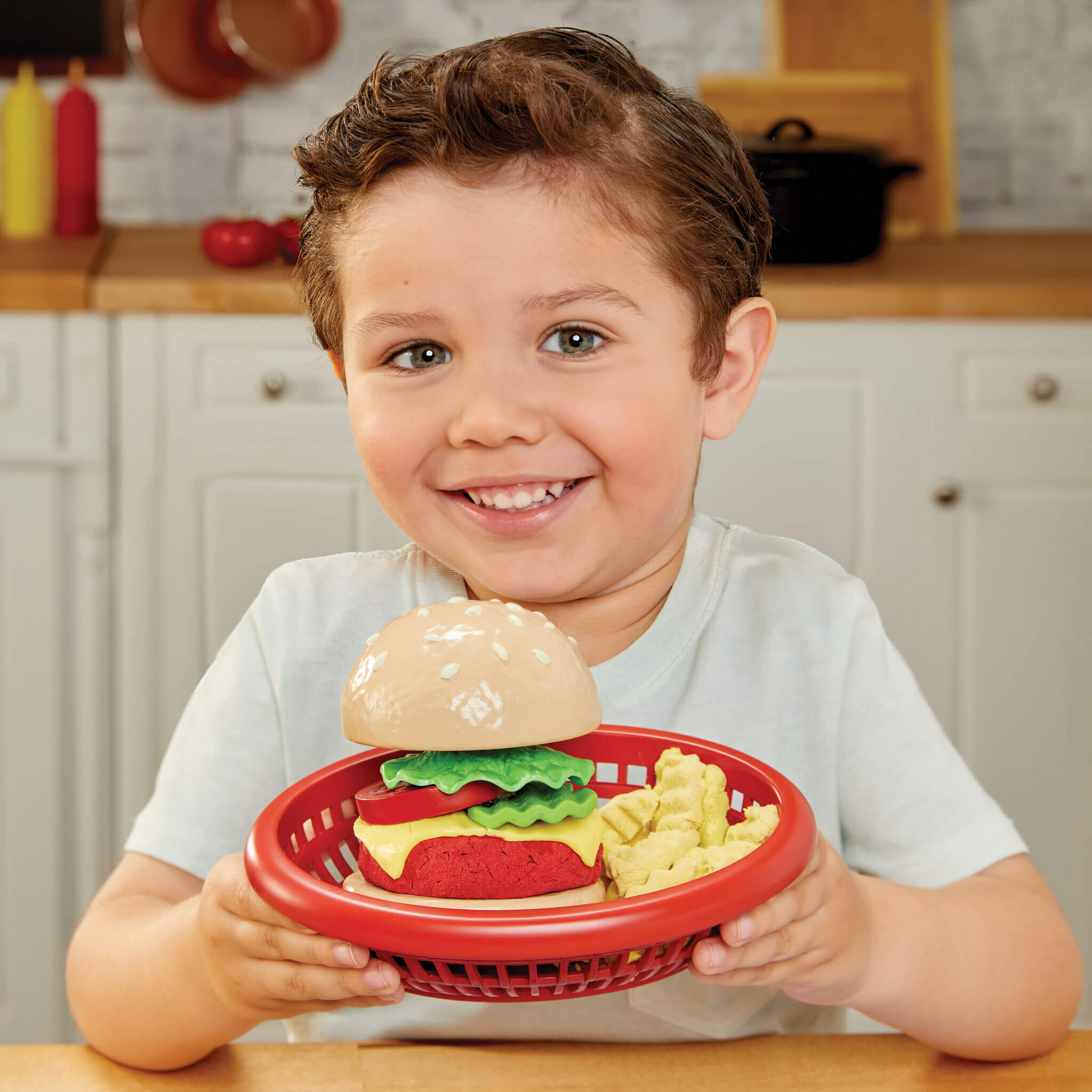 Creative Chefs™ Cheeseburger and Fries Kit - Recipe-Guided Cheeseburger Playset with Utensils with Multi-Step Preparing and Plating
