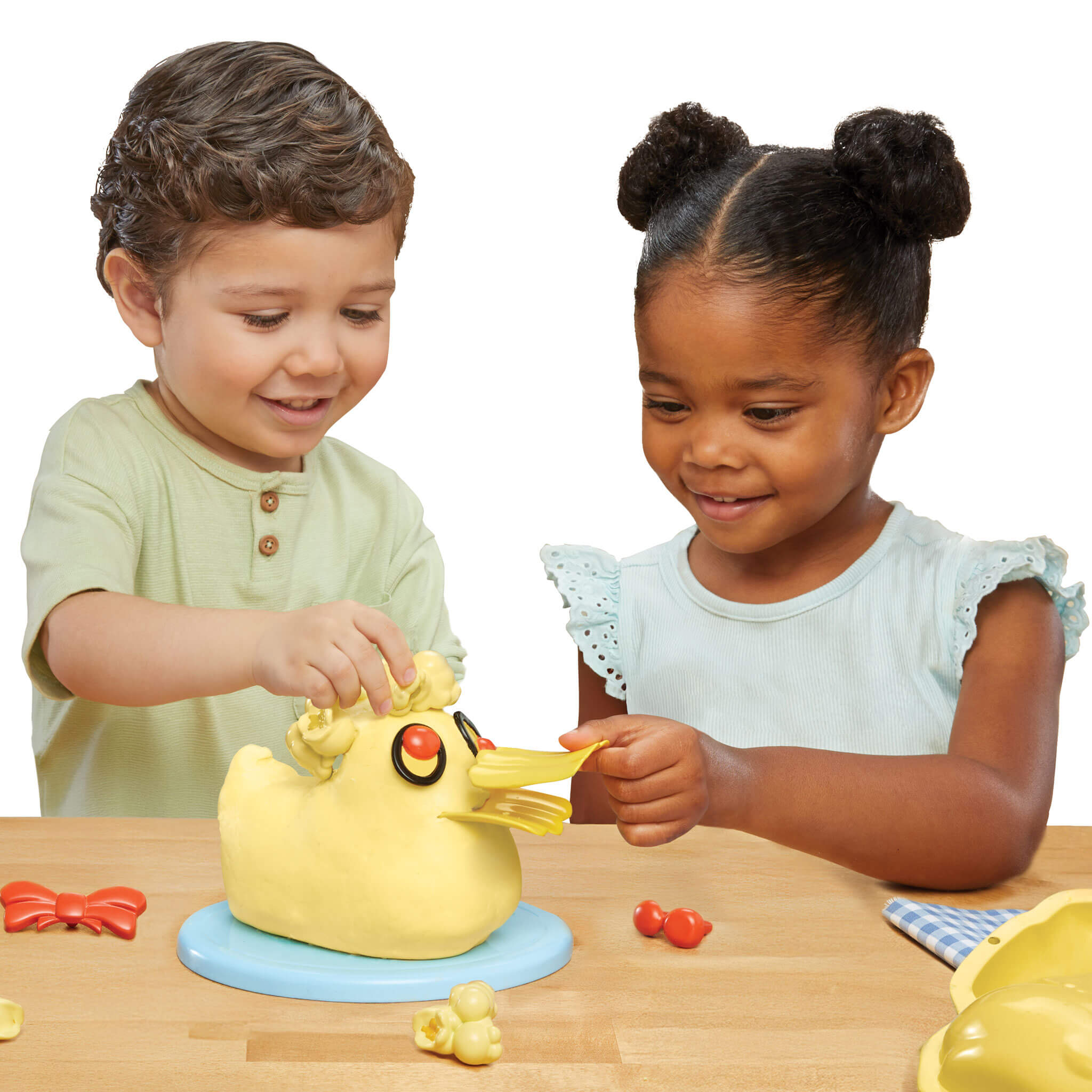 Creative Chefs™ Bluey - Duck Cake Kit - Bluey Duck Cake Set with Reusable Make-It Mix with Preparing, Assembling and Decorating